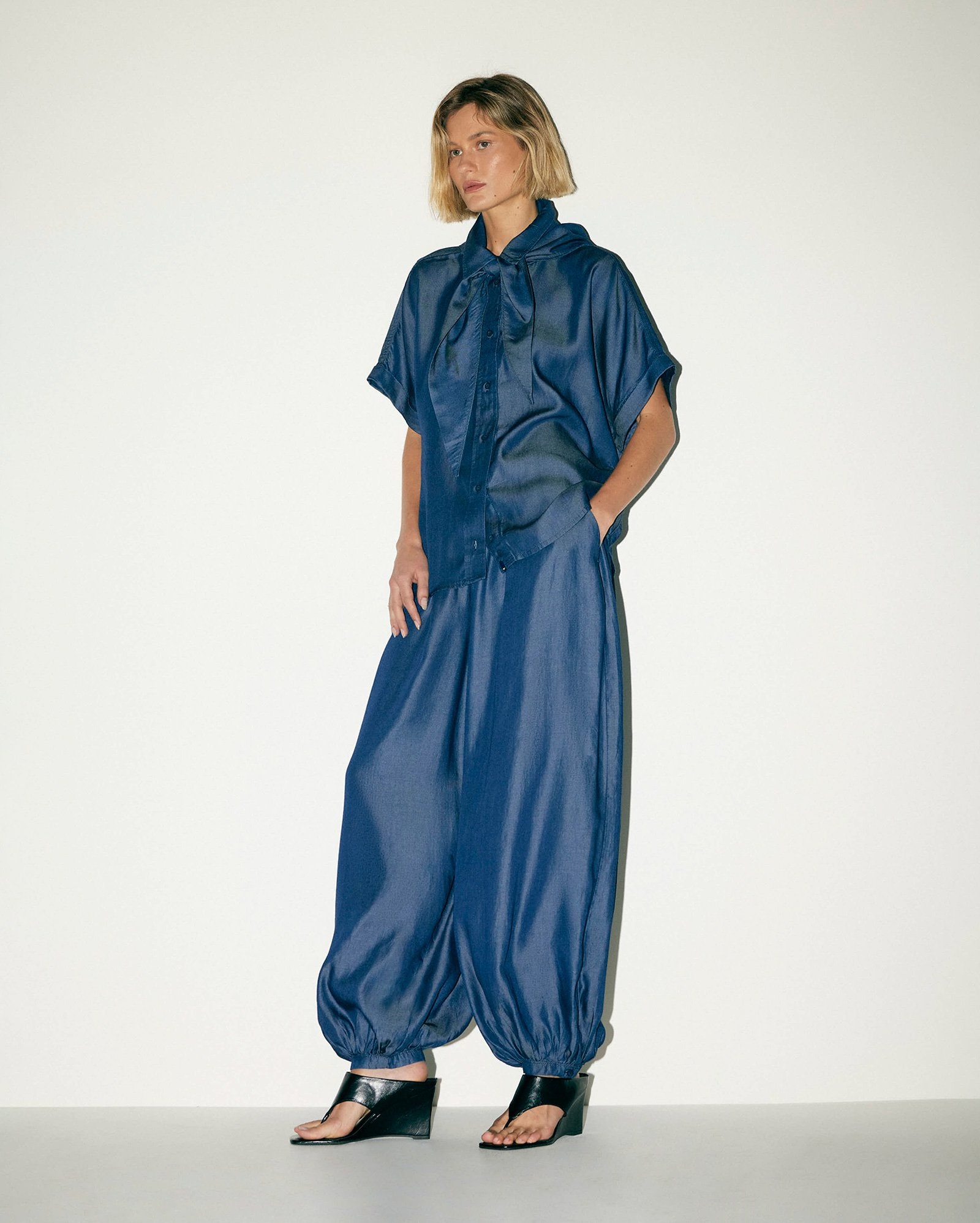 Calça jeans feminina aladim - denim escuro | Pool Jeans