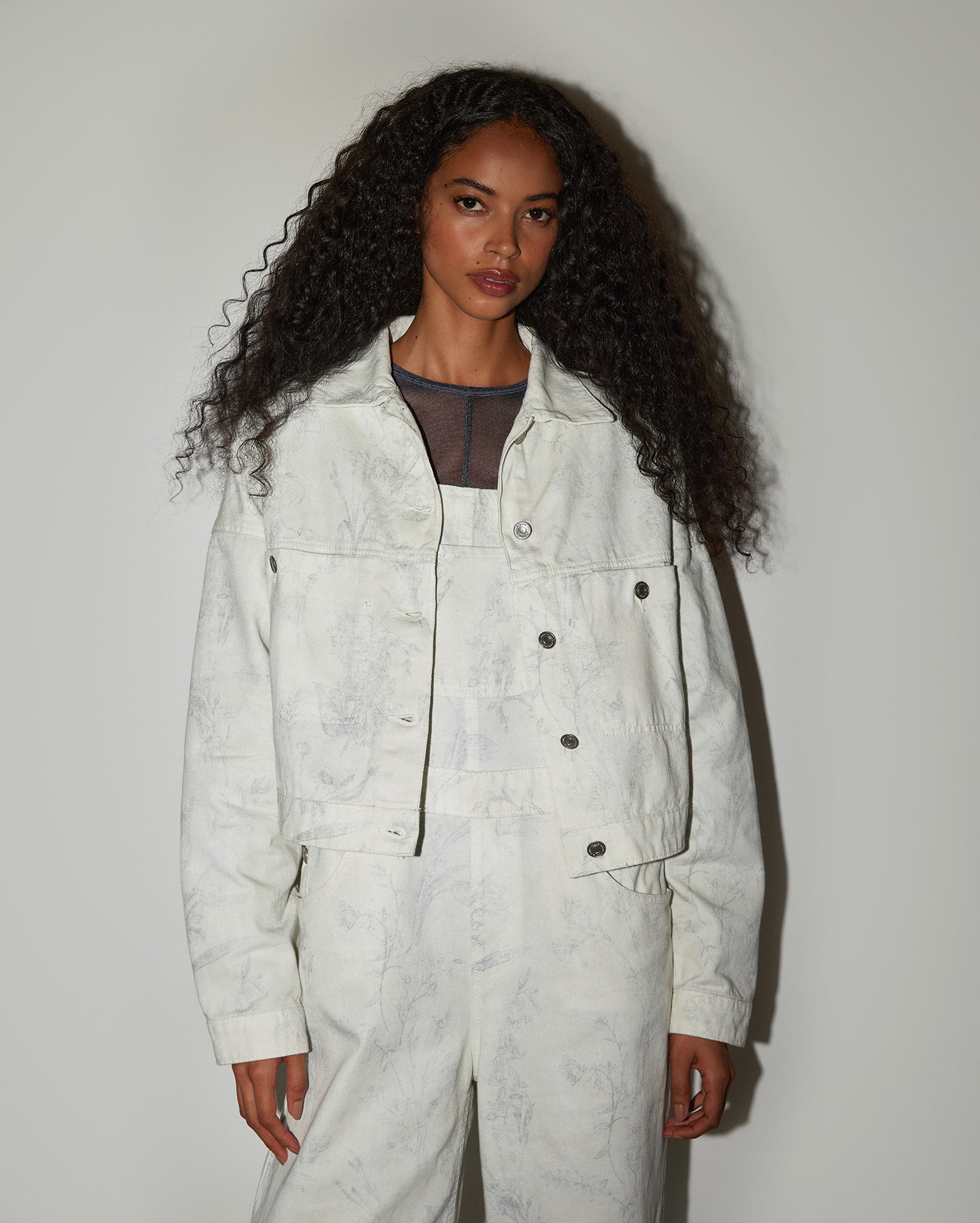 Jaqueta sarja feminina floral - off-white | Pool Jeans