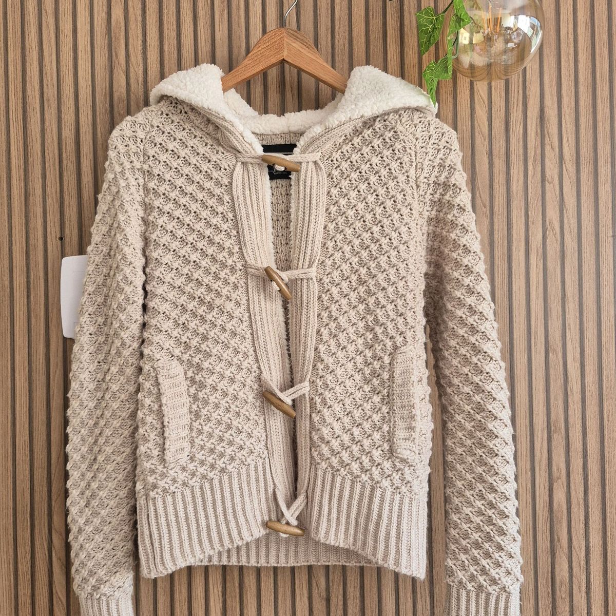 casaco zara knit bege com capuz