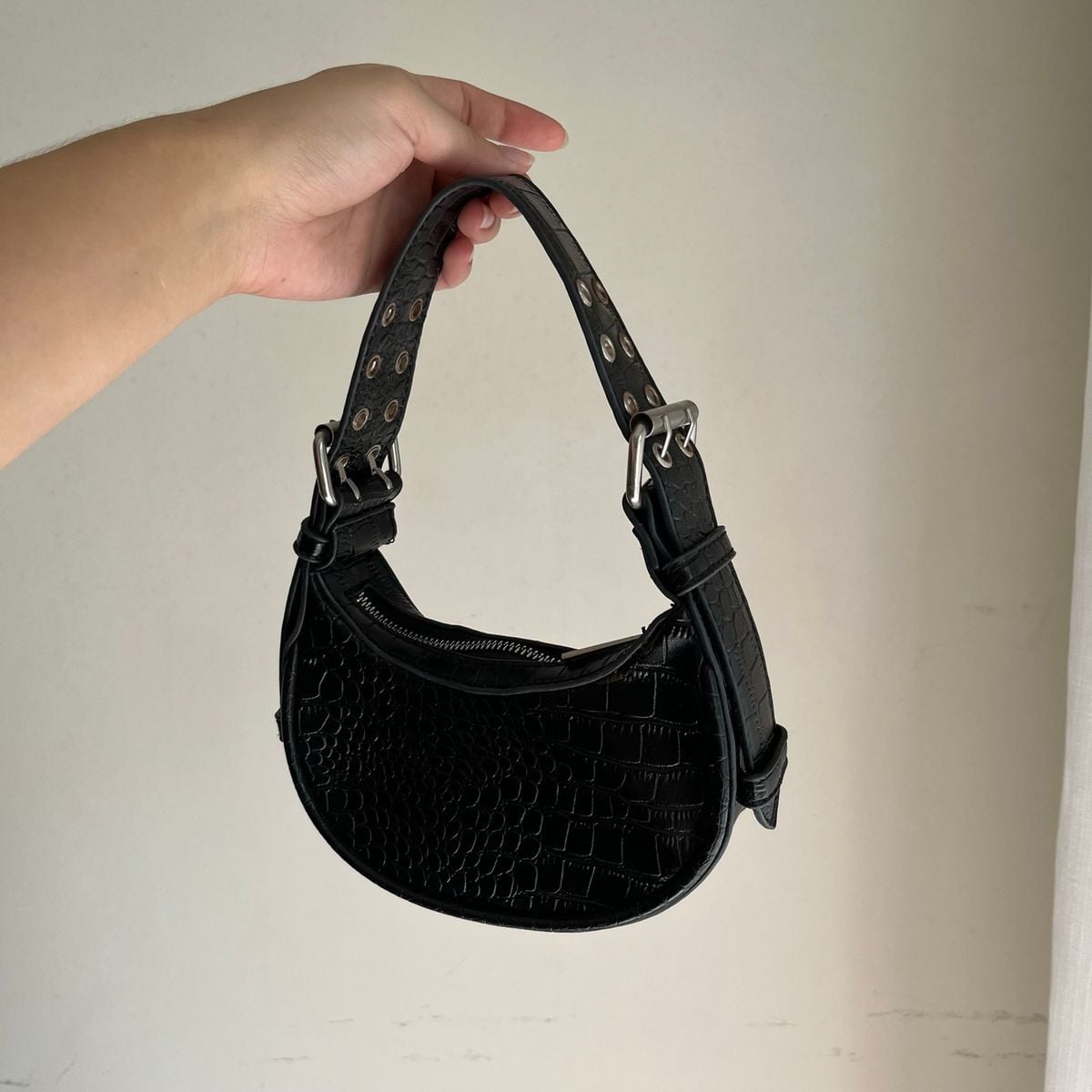 bolsa pequena de mão satinato