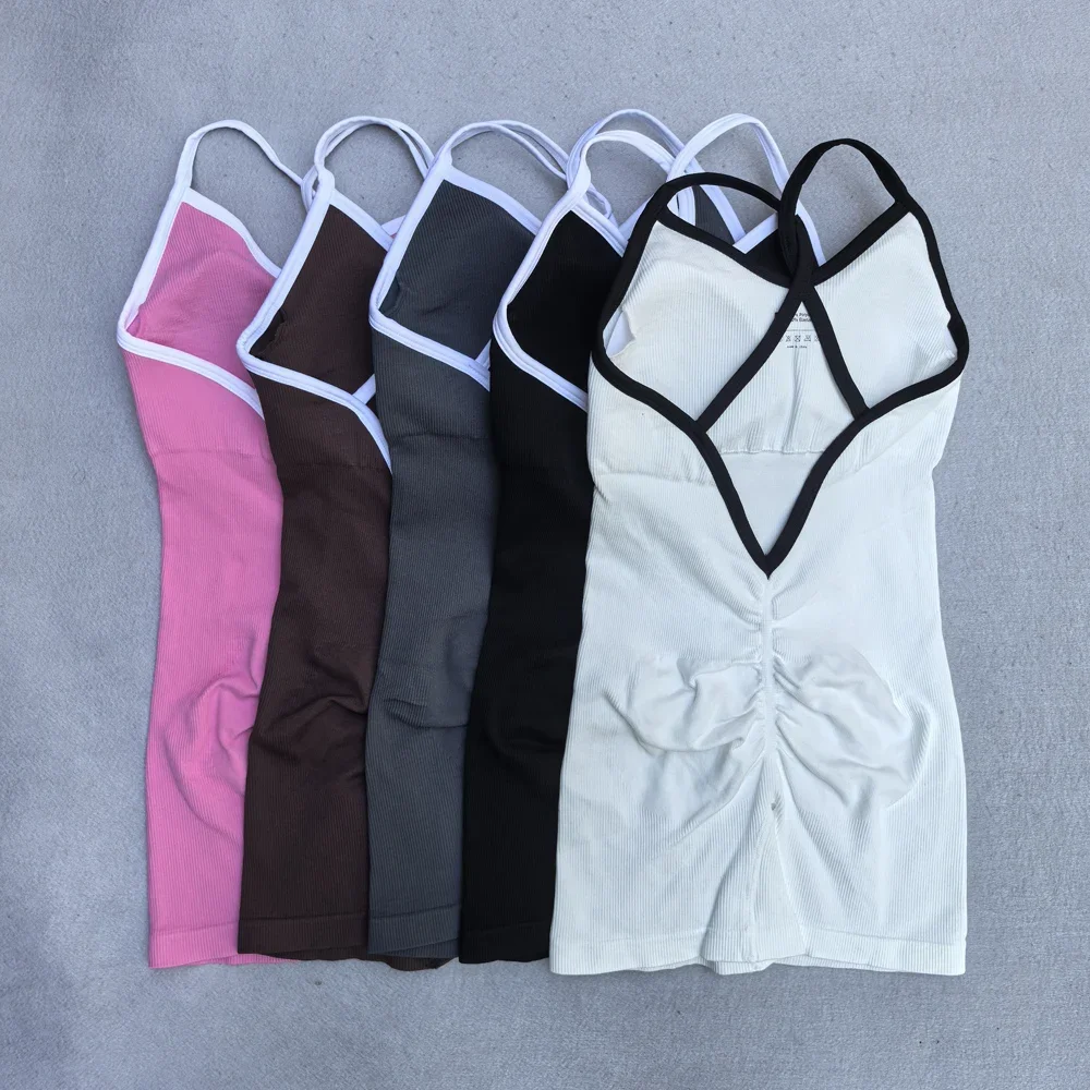 Verão sem costura yoga macacão feminino conjunto de ginásio cinta de espaguete lazer treino ginásio shorts acolchoado sutiã de uma peça de fitness bodysuits