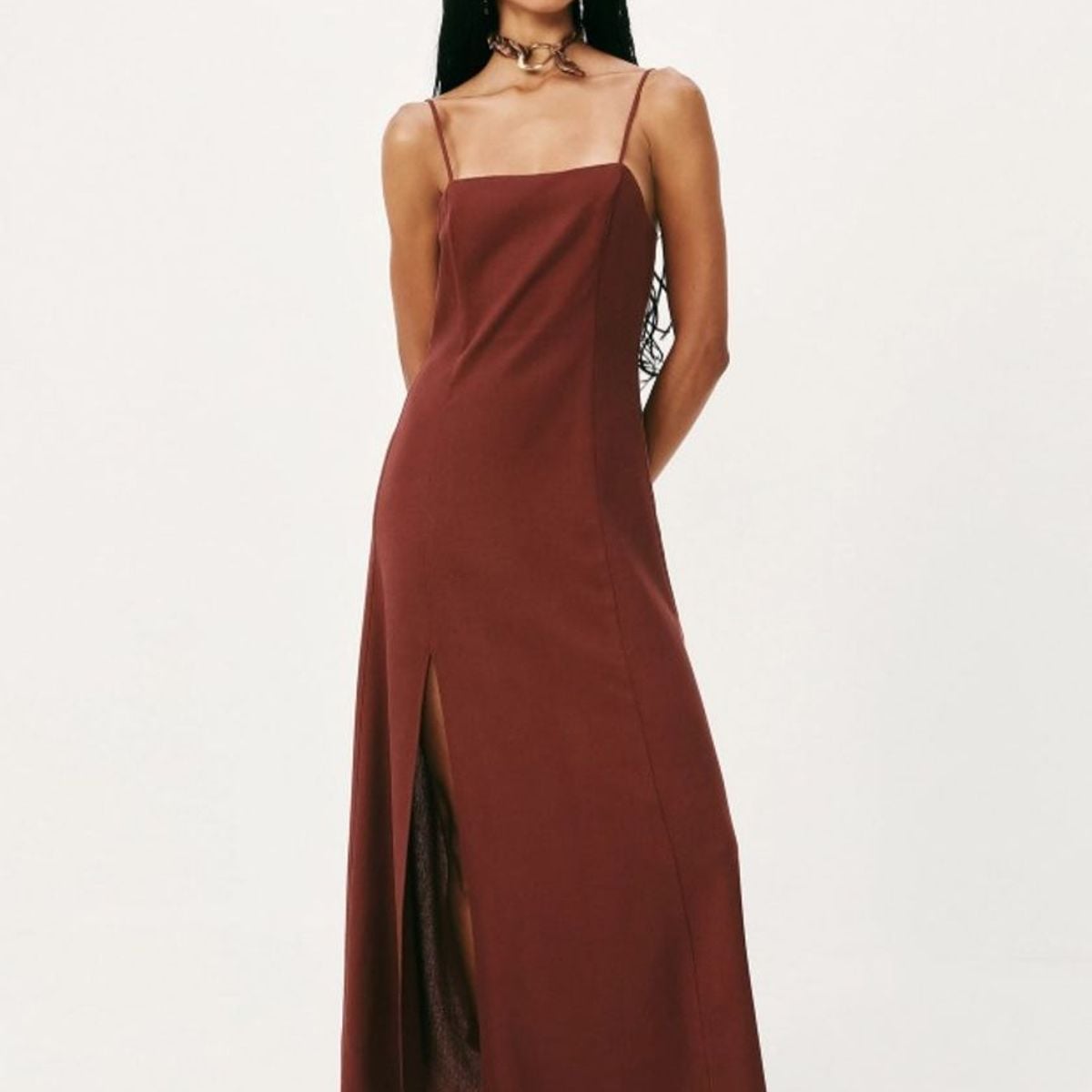 vestido longo marrom alças finas