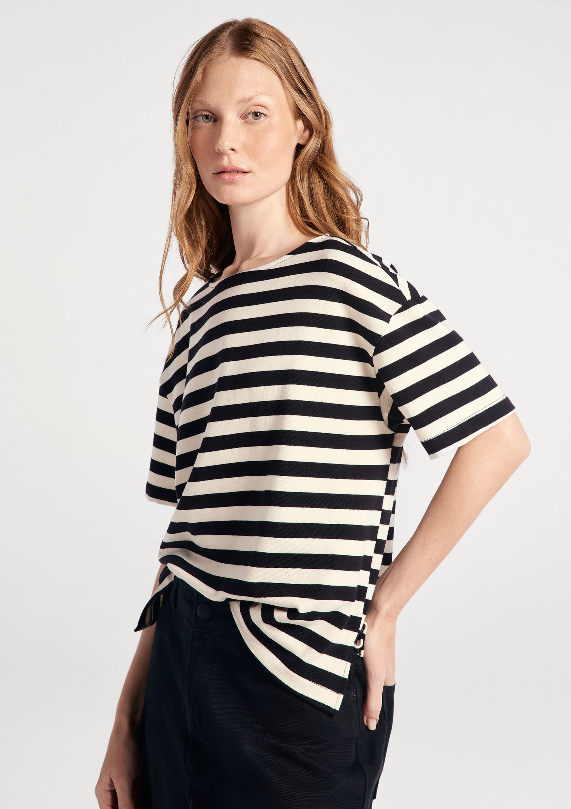 Blusa Feminina Em Malha Listrada - Preto