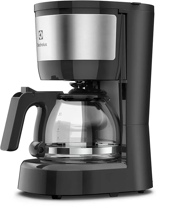 Electrolux Cafeteira Elétrica Inox filtro permanente removivel corta pingos capacidade 600ml 15 xicaras função manter aquecido sistema ECM10 127v