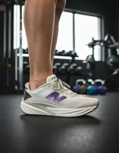 Tênis De Corrida New Balance Fuelcell Rebel V5 Masculino
