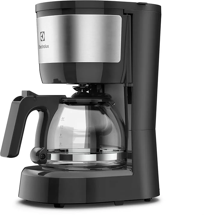 Electrolux Cafeteira Elétrica Inox filtro permanente removivel corta pingos capacidade 600ml 15 xicaras função manter aquecido sistema ECM10 127v