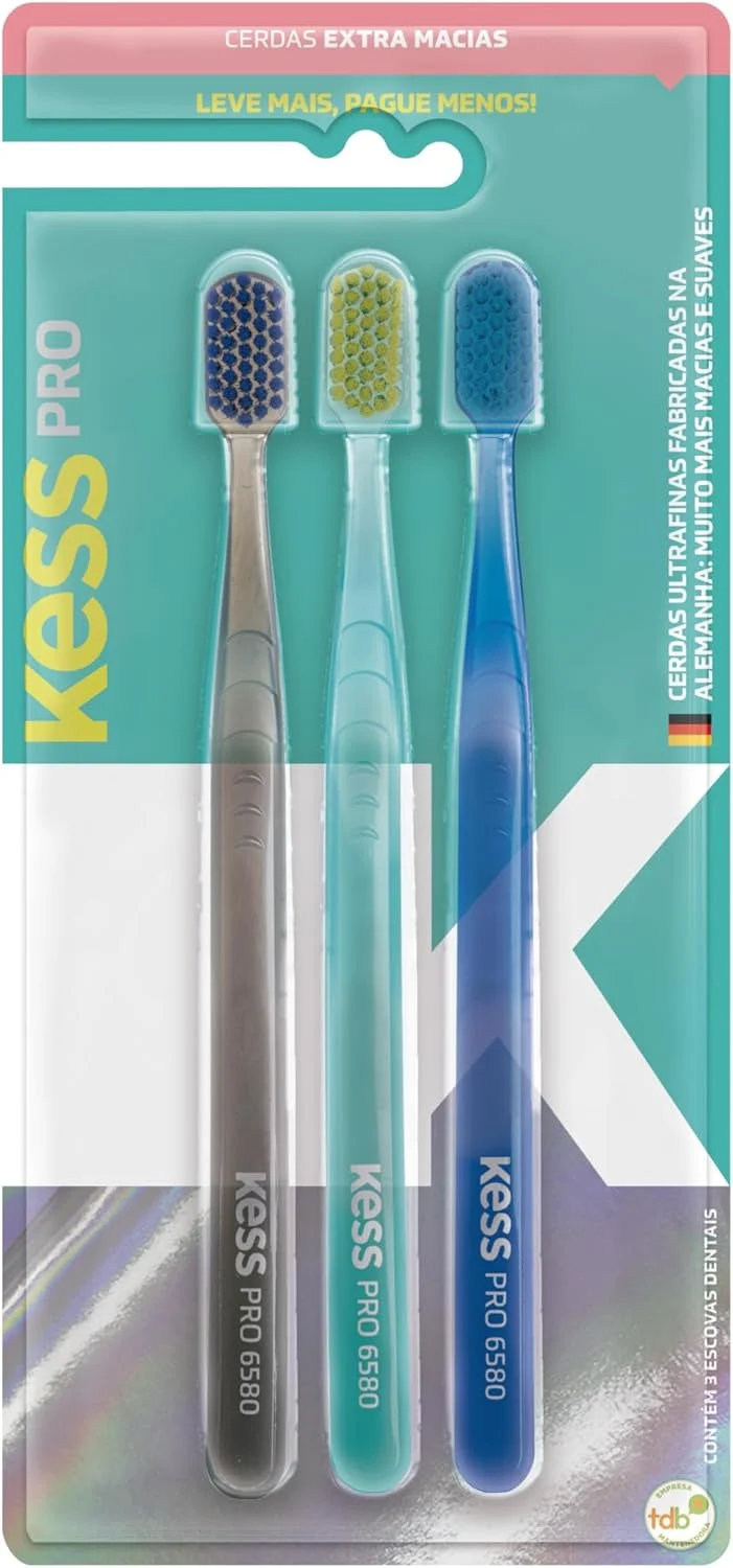 Kess, Pack com 3 Escovas Dentais Pro Extra Macias, Cores Sortidas