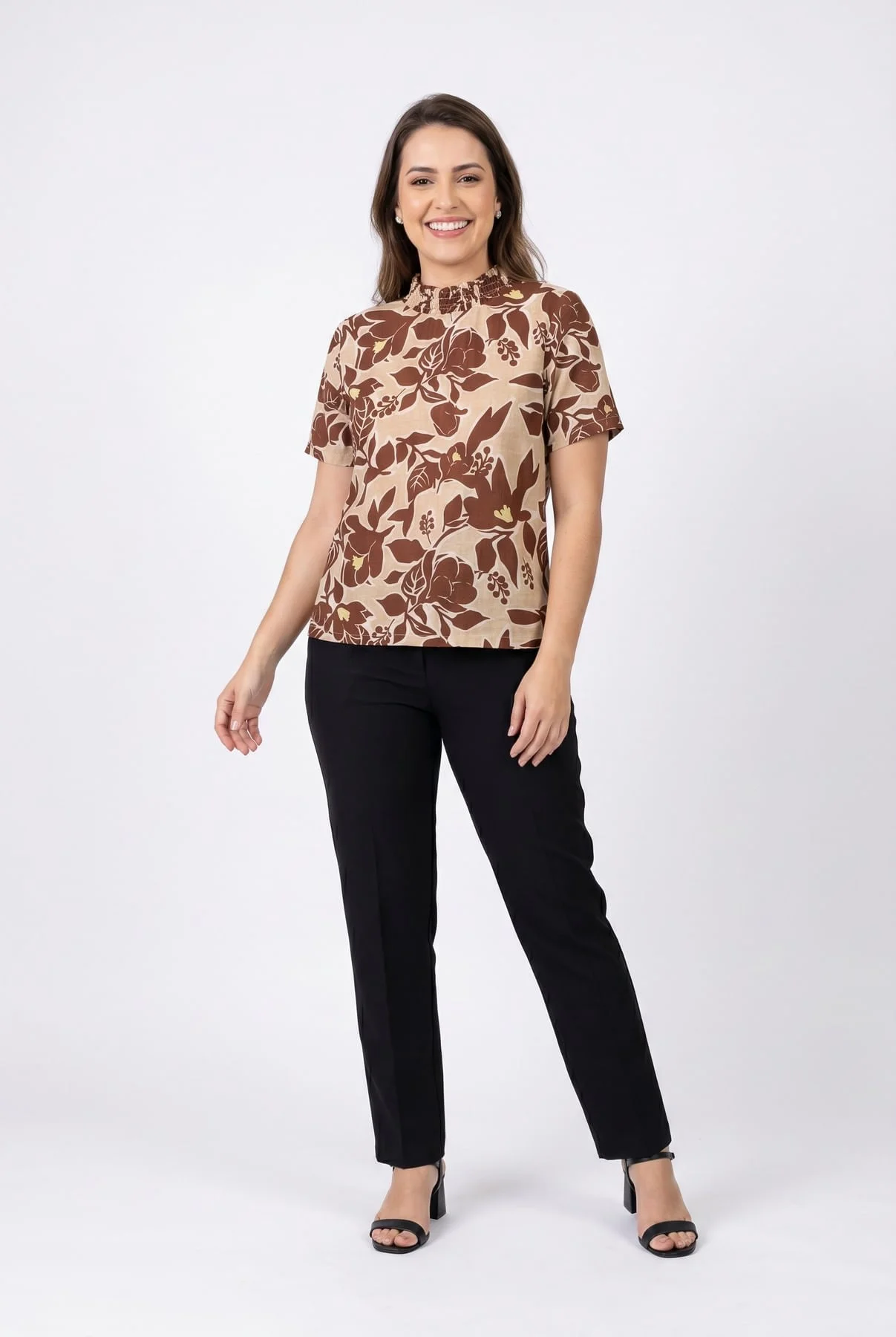 Blusa Feminina Liganet Gola Alta Manga Curta Floral - imagem 1