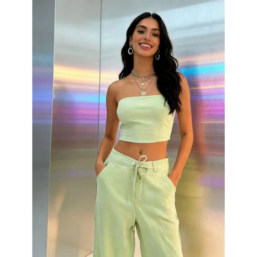 Calça Cintura média Versátil - Perfeita para Looks Casuais e Elegantes