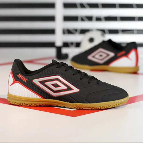 Chuteira Umbro Futsal Attak Iii Preto Indoor Masculino