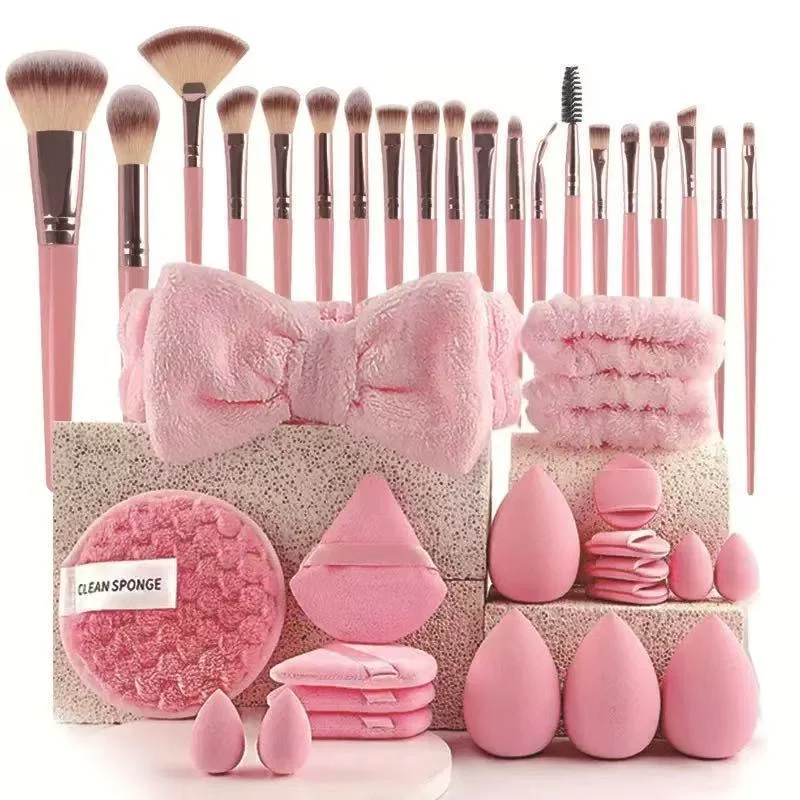 Conjunto 34/41/47 Pincéis De Maquiagem Profissional com esponja de maquiagem COM BOLSA 025-013/014