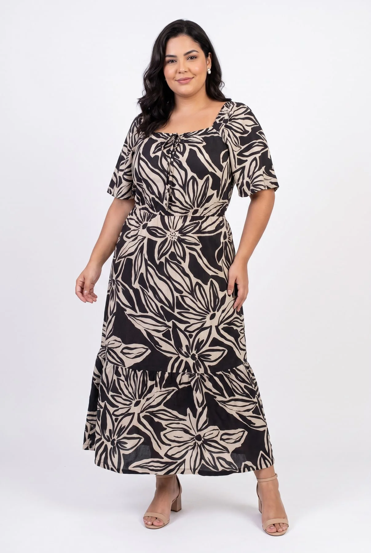 Vestido Midi Feminino Preto Plus Size Floral - imagem 1