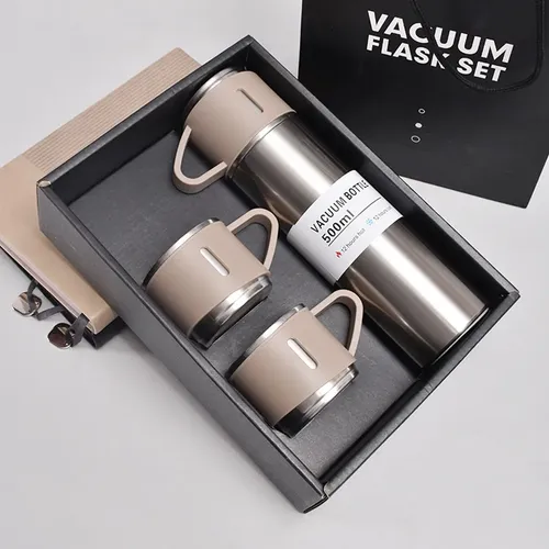 Garrafa Térmica 500ml Com Kit 3 Xícara Café Chá Cor Prata/Bege
