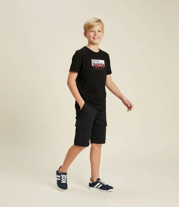 Bermuda Baggy Infantil com Bolsos Cargo - Tam 5 a 14 Anos