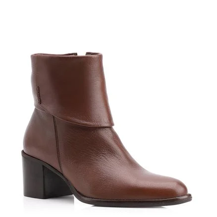 Bota Marrom Cano Médio Salto Baixo Couro Slouch