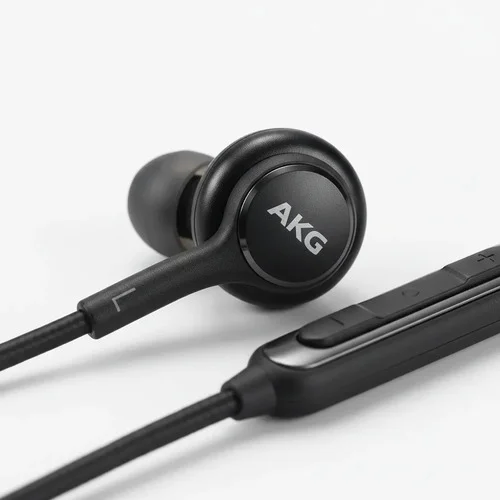 Fone Samsung Akg Usb Tipo-c Com Fio E Controles Cor Preto Preto