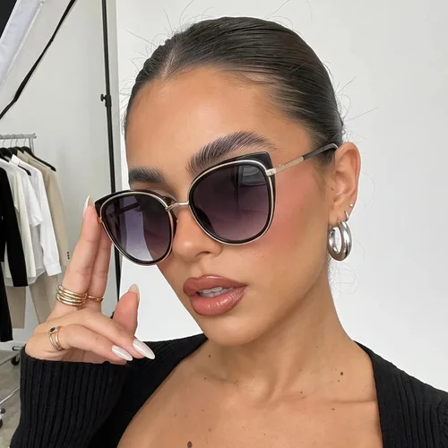 Óculos De Sol Feminino Gatinho Moda Em Alta Proteção Uv400 Desenho Preto e dourado