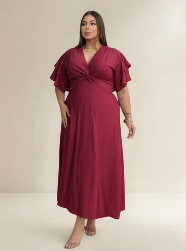 Vestido Plus Size Longo Com Decote Cruzado E Manga Babada