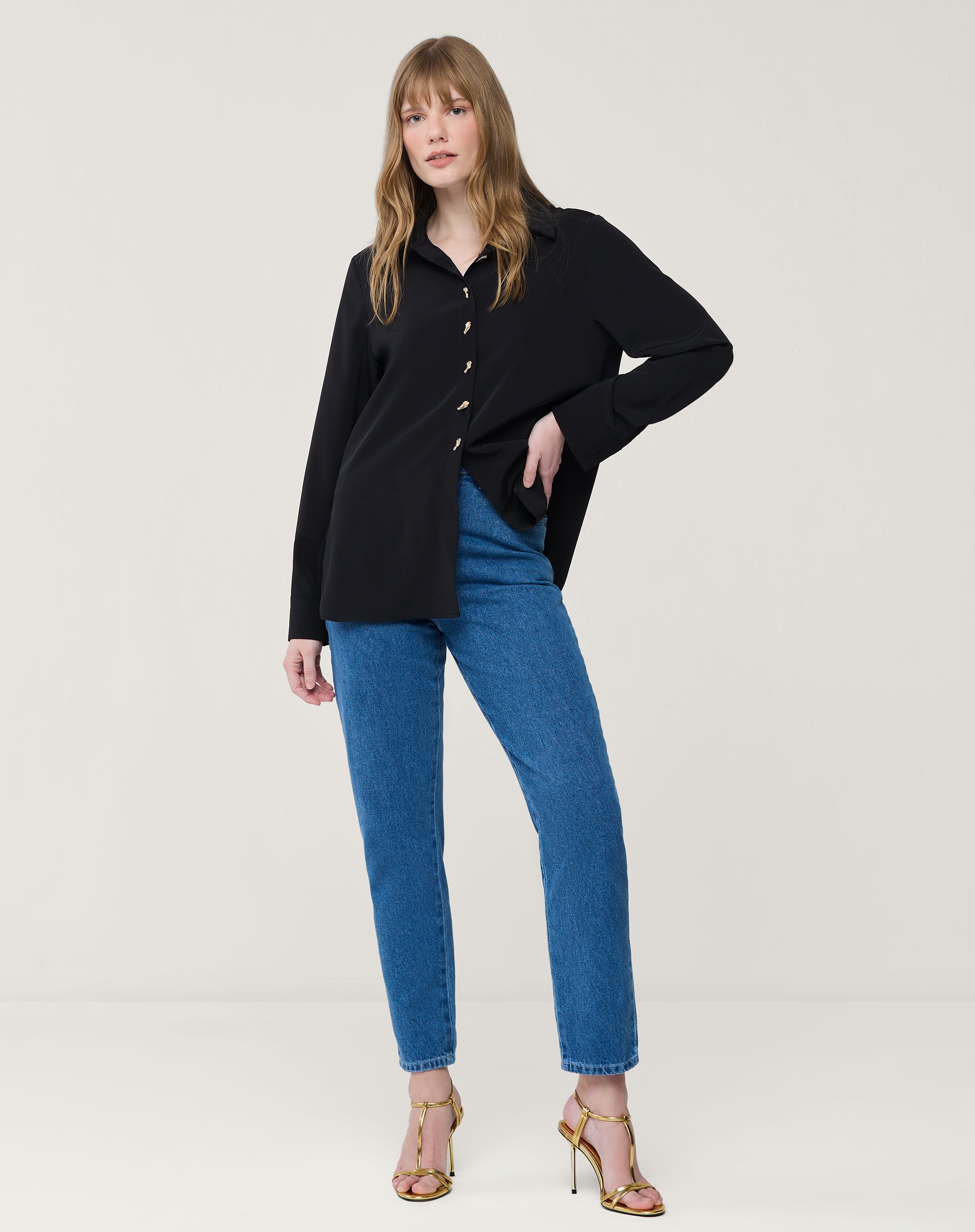 Calça
  

  
    Jeans
  

  
    Slim
  

  
    Cintura
  

  
    Alta