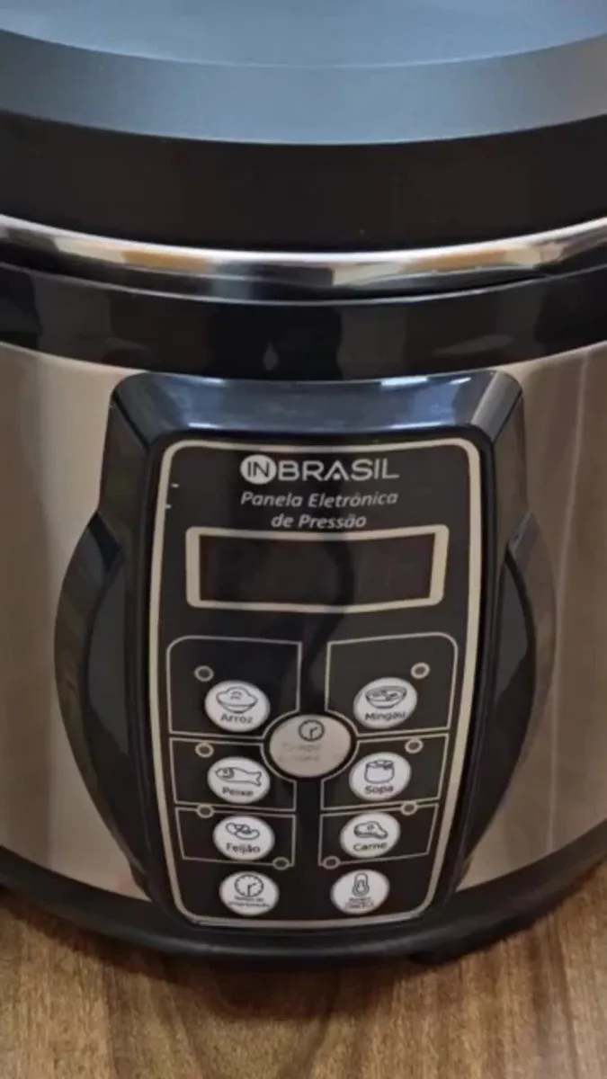 Panela De Pressão Elétrica - 4 Litros - In Brasil
