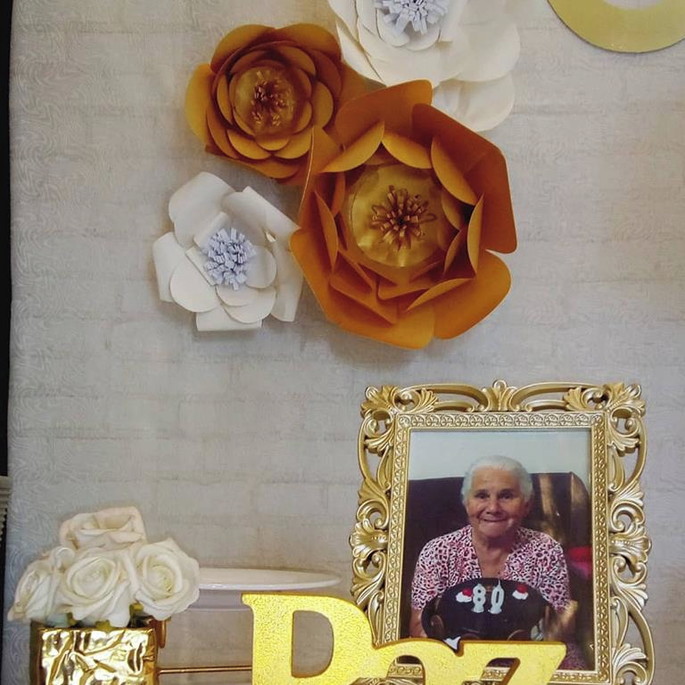 Aluguel Pegue e Monte 80 Anos