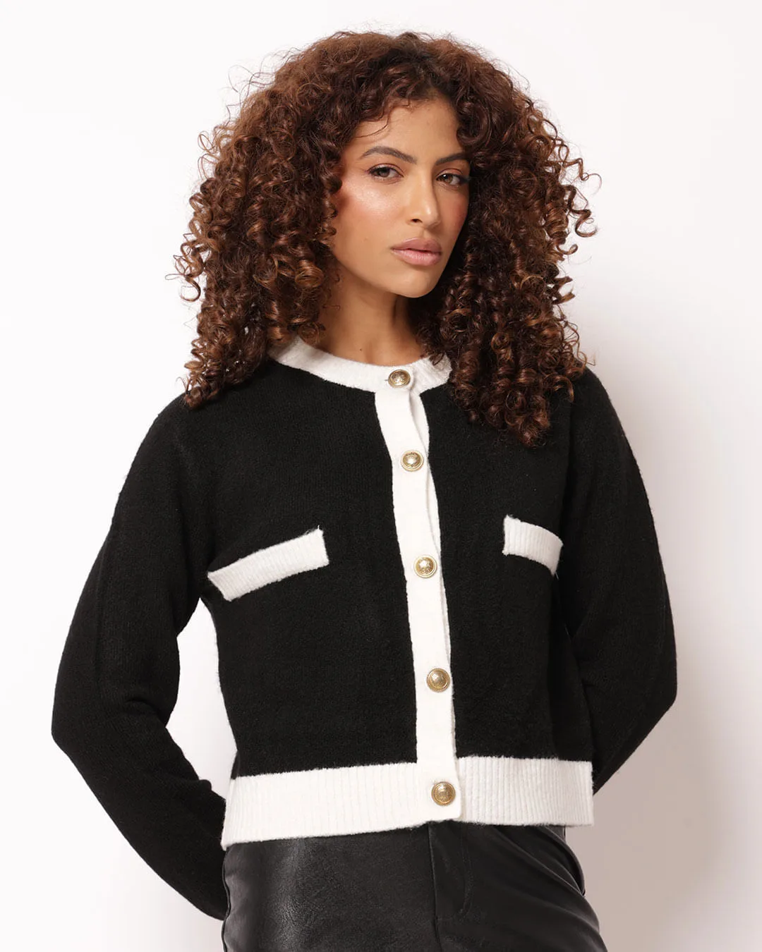 Cardigan Feminino Tricô com Botões Preto