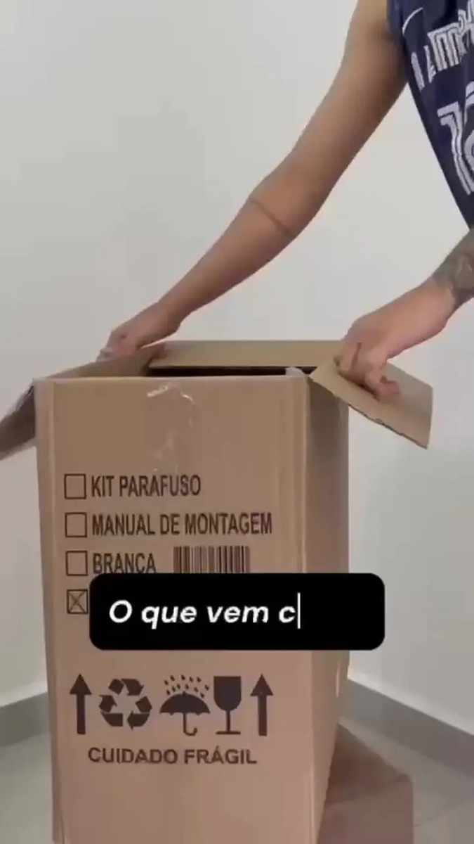 Cadeira Escritório Home Office Giratória Altura Ajustável Polipropileno Preto