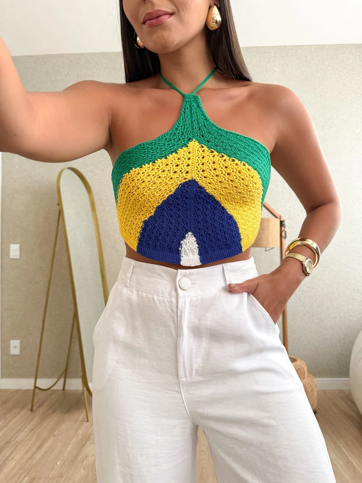 Cropped Naemy