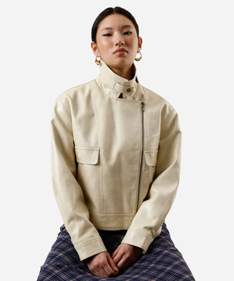 jaqueta feminina de poliuretano com bolsos oversized off white