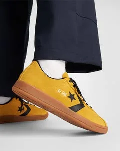 All Star Classic Trainer Suede Cano Baixo Amarelo