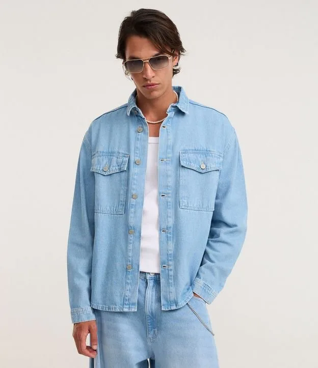Camisa Oversized Boxy em Jeans com Efeito Marmorizado