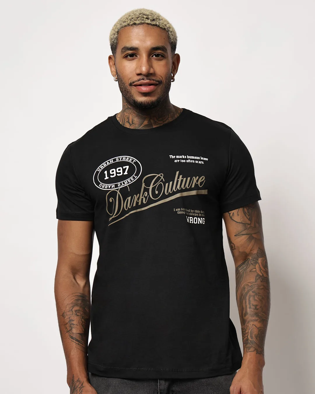 Camiseta Masculina Algodão com Estampa Manga Curta Preta