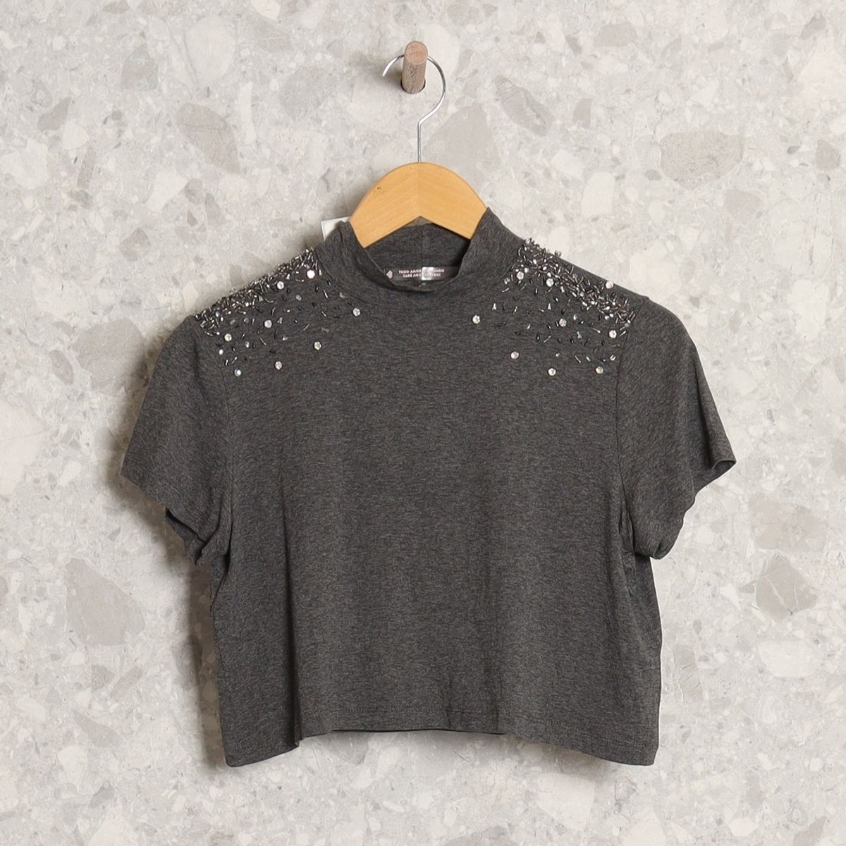 cropped cinza escuro charth