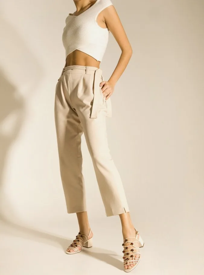 Sandália Off-White Bloco Tiras Esferas