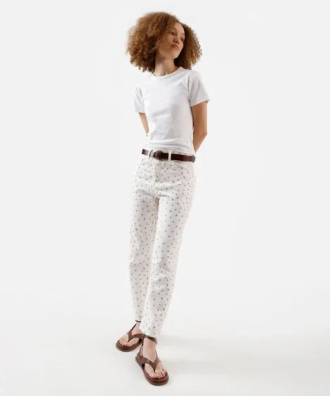 calça mom feminina de sarja floral off white