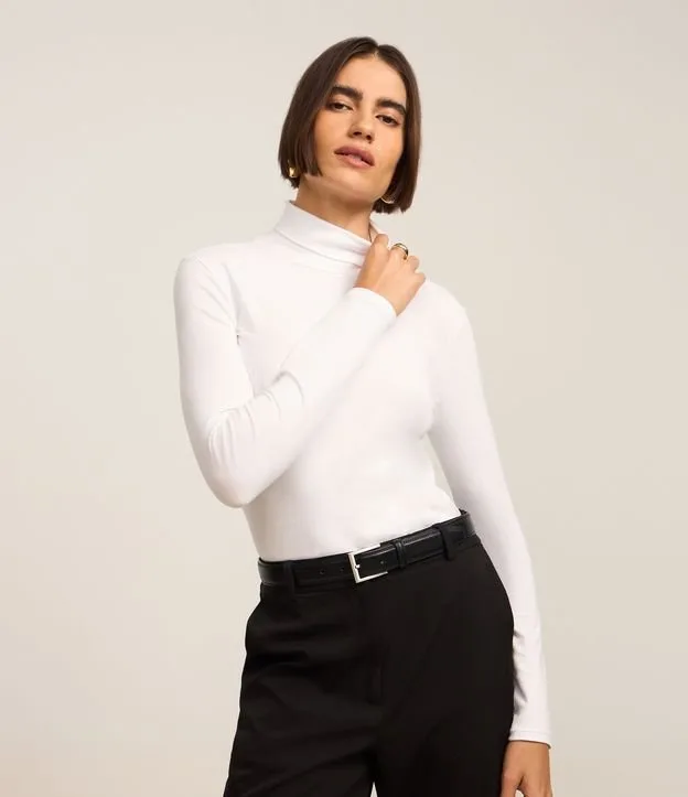 Blusa em Algodão com Golinha Alta