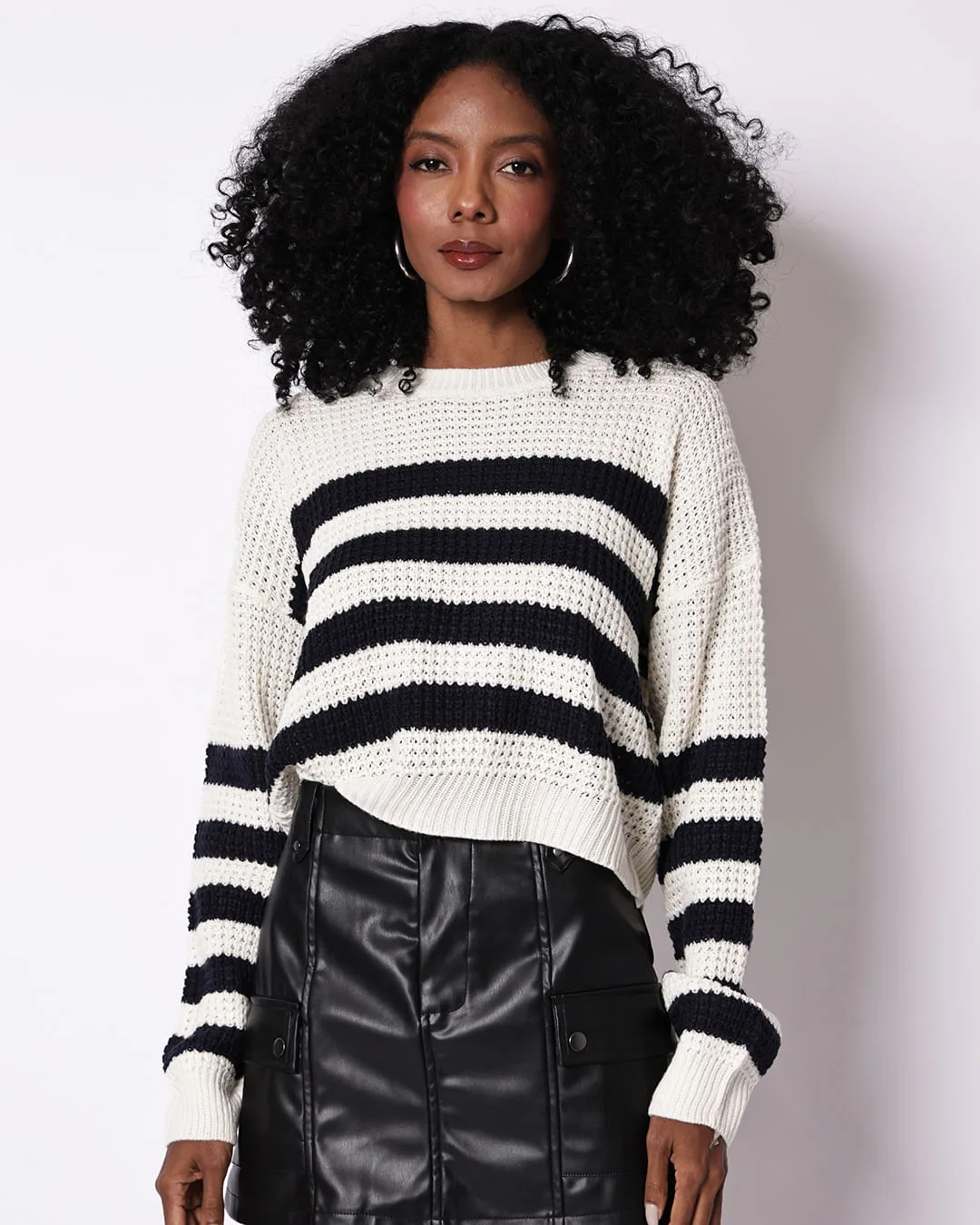 Suéter Tricô Feminino Cropped Listrado Off White