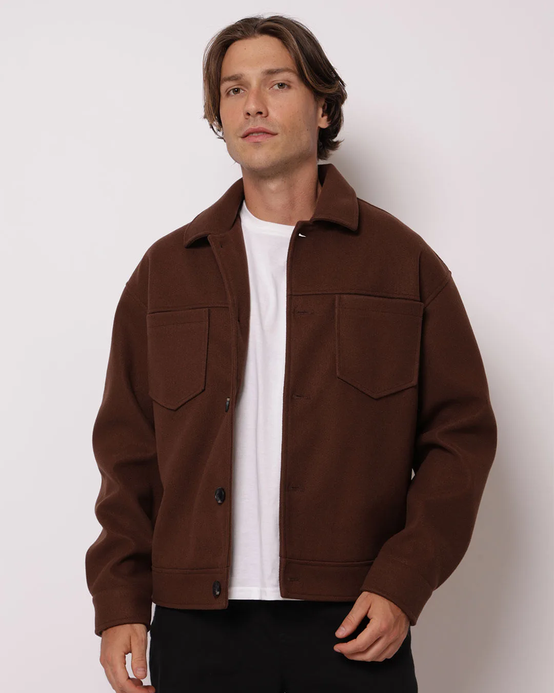 Casaco Masculino com Bolsos Botões Marrom