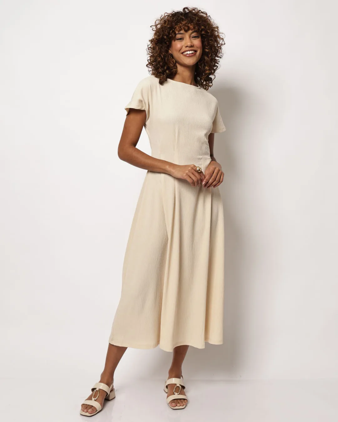Vestido Feminino Midi Berry & Co. Anarruga Bege