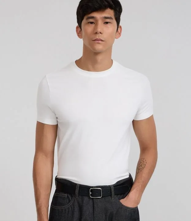 Camiseta Muscle em Viscose com Gola Redonda
