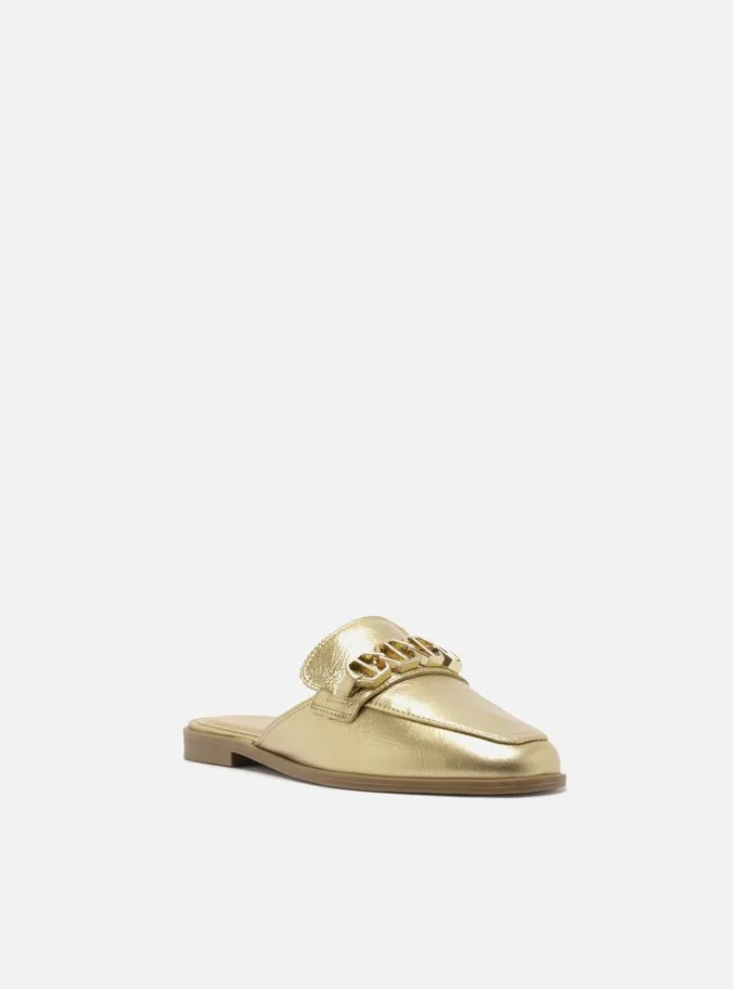 Mule Dourado Couro Bico Redondo Metal