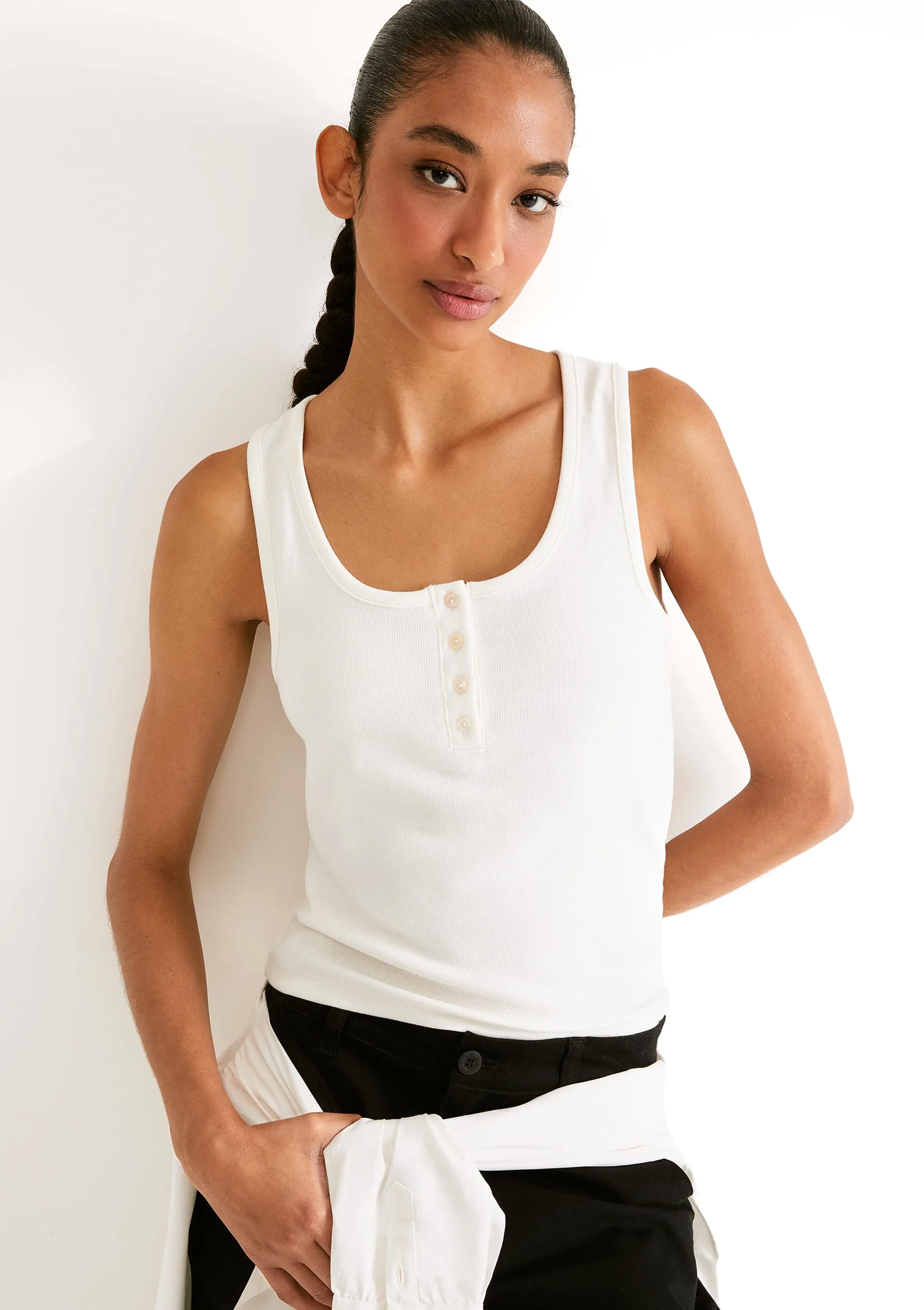 Regata Feminina Canelada Com Botões - Off white