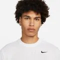 Camiseta Nike Dri-FIT Legend Reset Masculina - Branco