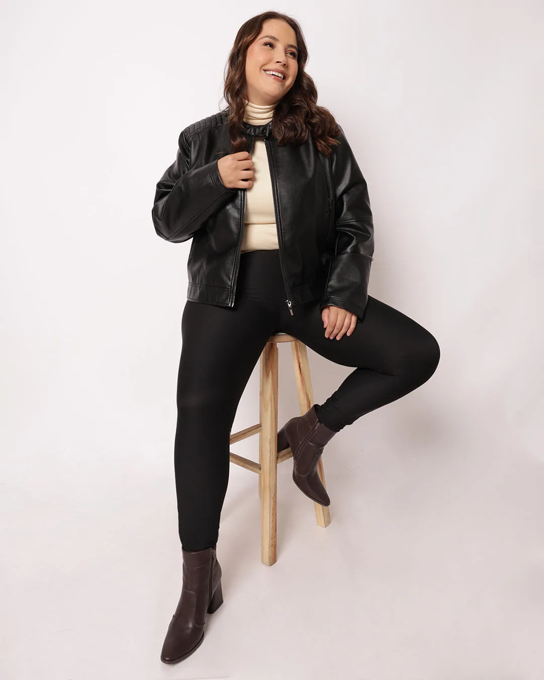 Jaqueta Plus Size Feminina Pu Preta