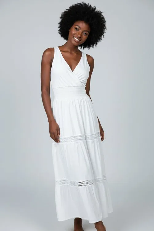 Vestido Longo Feminino Off-white Decote V Recortes Vazados