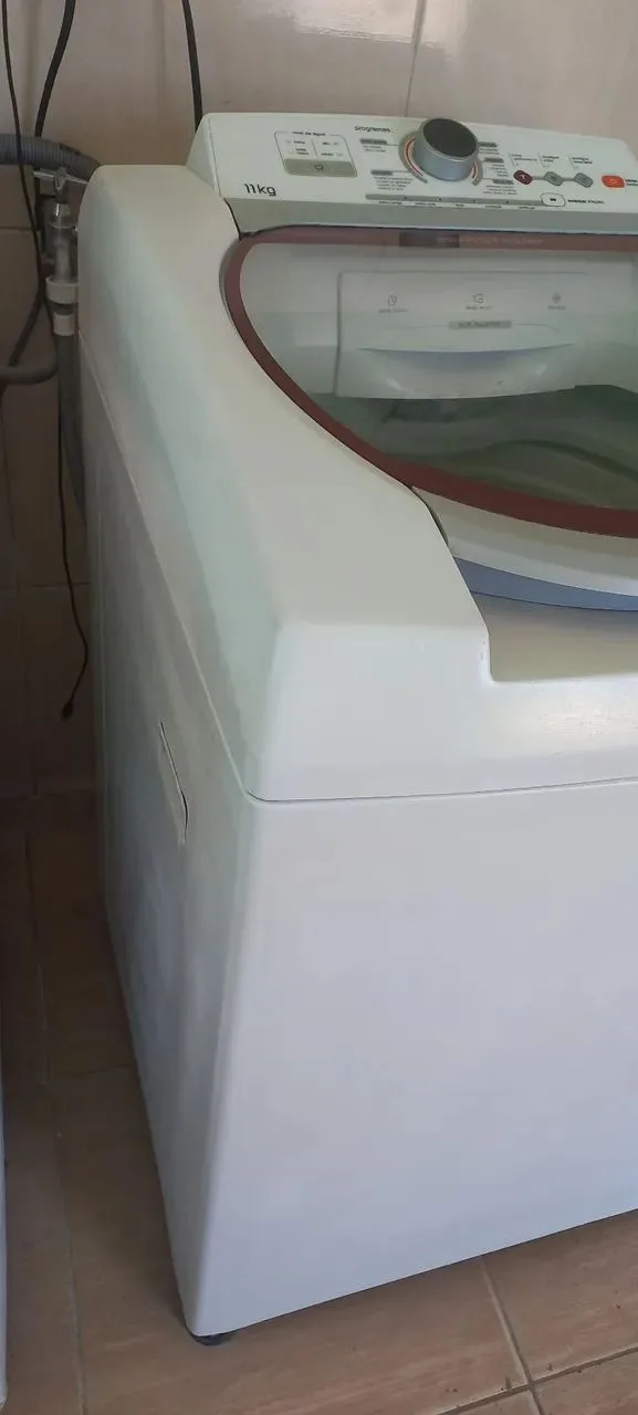 Vendo máquina de lavar roupas Brastemp 11kg.