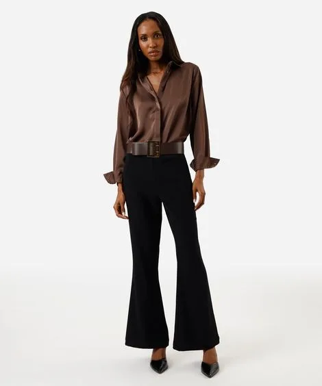 calça flare de alfaiataria feminina cintura alta preta