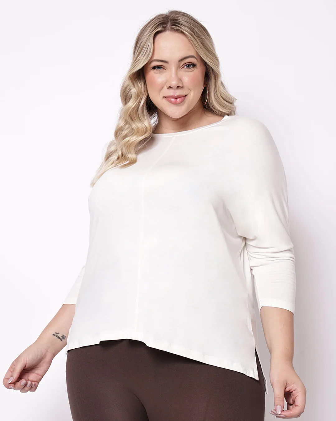 Blusa Feminina Plus Size Manga 3/4 Deslocada Off White