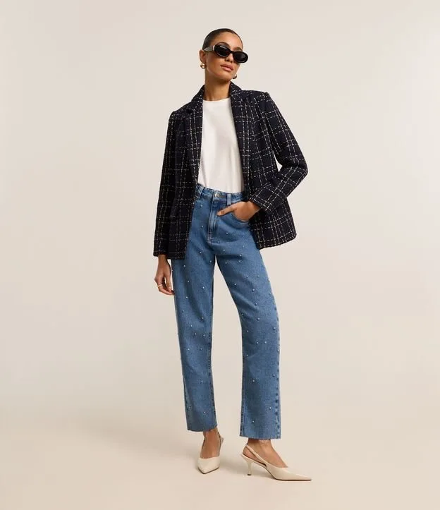 Calça Mom Jeans com Brilhos Aplicados