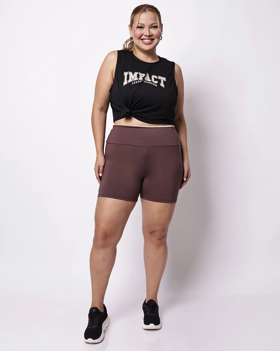 Short Fitness Plus Size Feminina Fitter Suplex Marrom